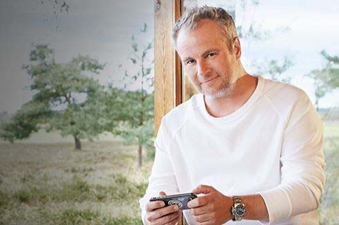 Gik Uffe Holm for langt i populært TV program eller gælder alle kneb når det gælder om at vinde? Gik Uffe Holm for langt i populært TV program eller gælder alle kneb når det gælder om at vinde?