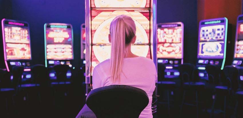 Corona-lukninger rammer spillemaskiner og fysiske casinoer rundt omkring i verden Corona-lukninger rammer spillemaskiner og fysiske casinoer rundt omkring i verden