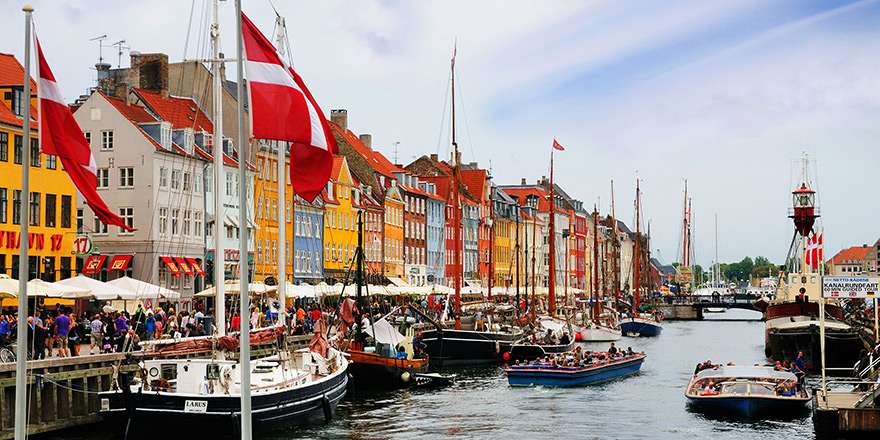 Danskerne vil helst spille casino derhjemme